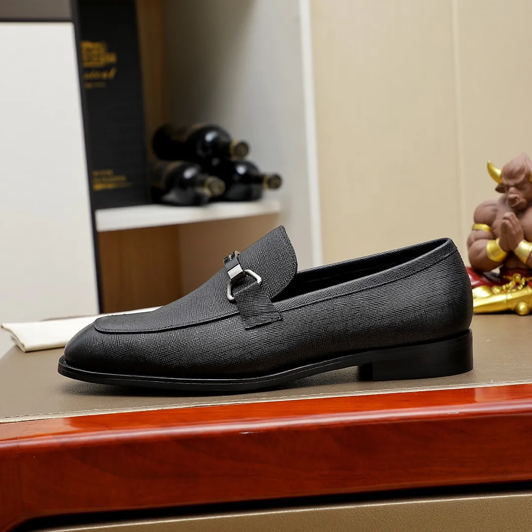 Men's shoes💰460🕷🕷[Ferragamo] Ferragamo's top men's business leather shoes💯Original copy of the official website, the upper is made of imported official website 1:1 material🍁Italian imported cowhide🇮🇹Imported cowhide lining. It’s definitely not made with ordinary craftsmanship, it’s the model used by celebrities! The factory’s craftsmanship is designed to create the most perfect shoes for trendy men! Colors available! Code number 38-44 (45.46 customized)......
